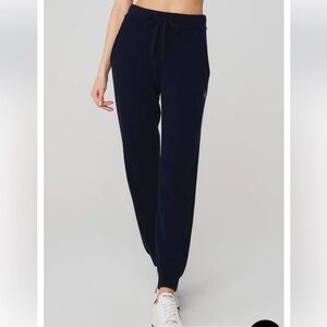 ALO Yoga Black  Textured Fabric